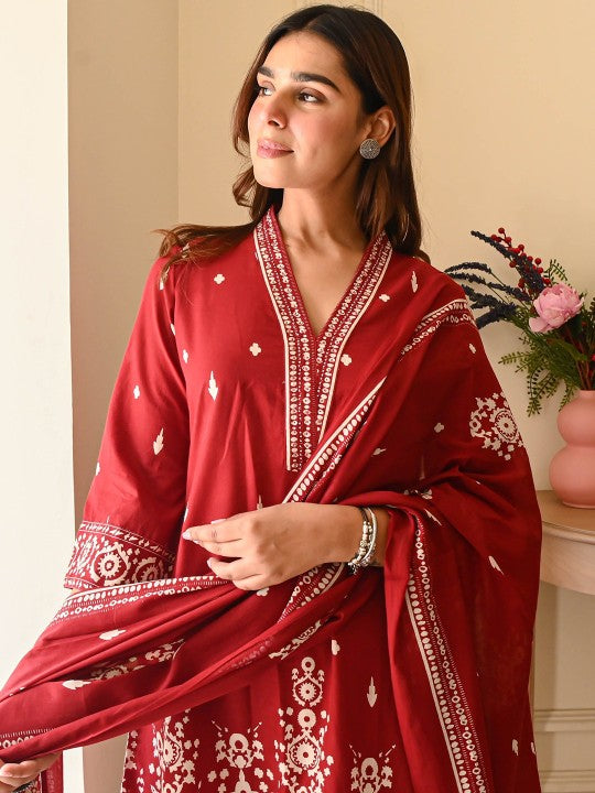DIVASTRI Women Floral Printed Gotta Patti Kurta