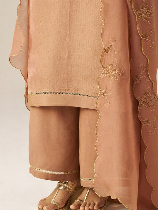 Ganga Floral Yoke Design V-Neck Thread Work Tissue Straight Kurta