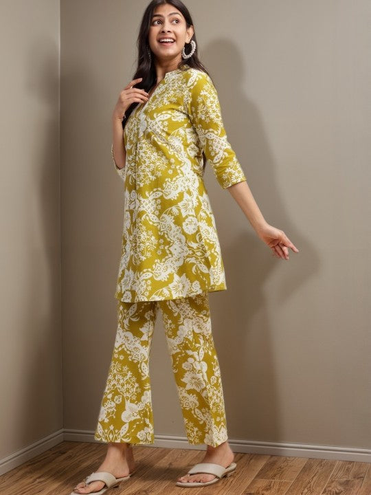 SZN Women Mehendi Green Floral Print Flare Cotton Stitched Co-Ord Set