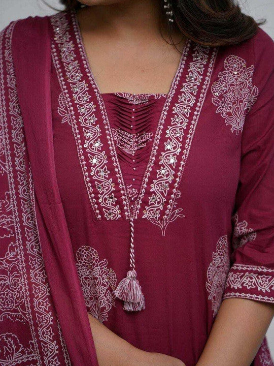 Floral Printed V-Neck Pure Cotton Kurta With Trousers And Dupatta
