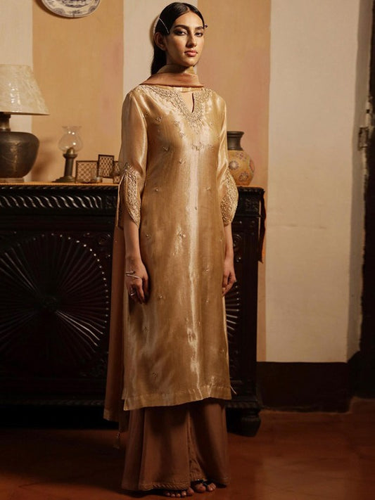 Ganga Women Ethnic Motifs Embroidered Regular Zardozi Kurta