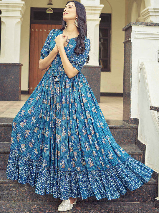 CHANSI Floral Printed Pleated Flared Maxi Dress