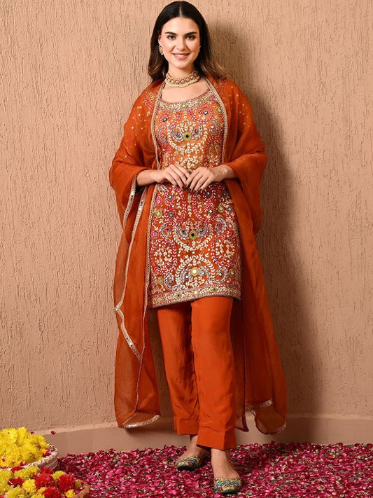 ZARIKALI Floral Embroidered Thread Work Chinon Kurti