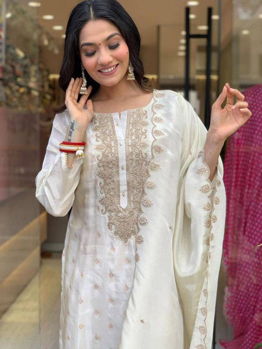 ASCIIBLUES Women Floral Embroidered Regular Sequinned Kurta with Trousers & With Dupatta