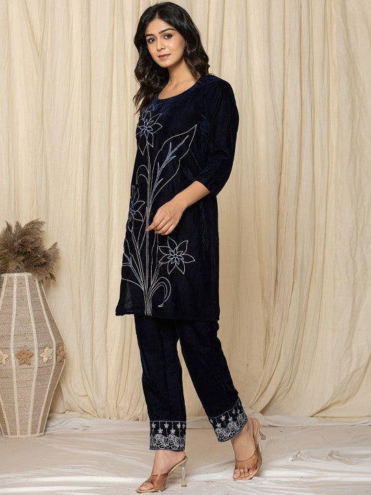 Yufta Floral Embroidered Round Neck Velvet Tunic With Trousers
