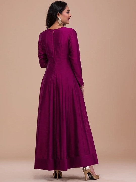 Trendmalls Women Floral Embroidered Kurta