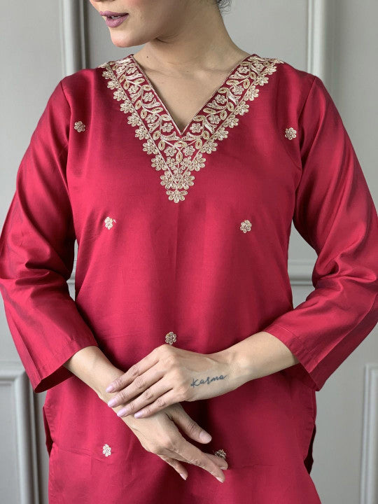 ASCIIBLUES Women Ethnic Motifs Embroidered Regular Thread Work Kurta with Trousers & With Dupatta