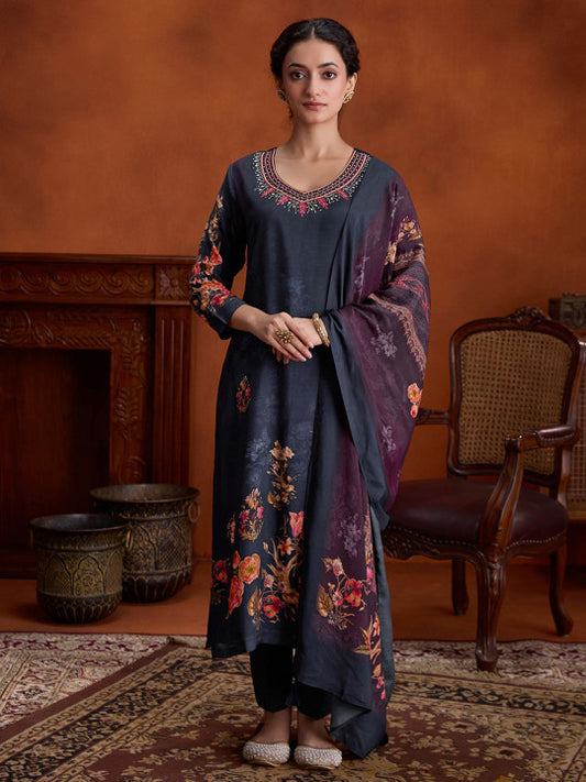 WOMEN PLUS Floral Embroidered Beads and Stones Straight Kurta with Trousers & Dupatta