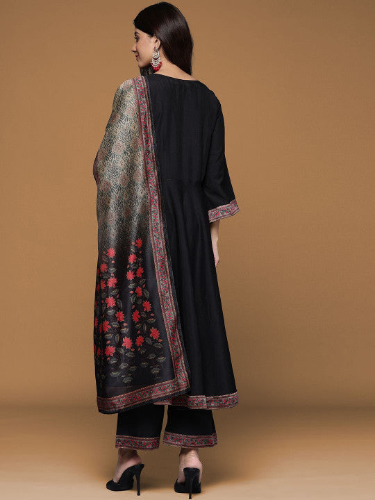 House of Pataudi Paisley Yoke Pattern Sequinned Anarkali Empire Kurta & Trousers & Dupatta