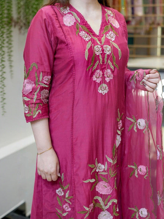 CaniBani Women Ethnic Motifs Embroidered Regular Kurta with Trousers & With Dupatta
