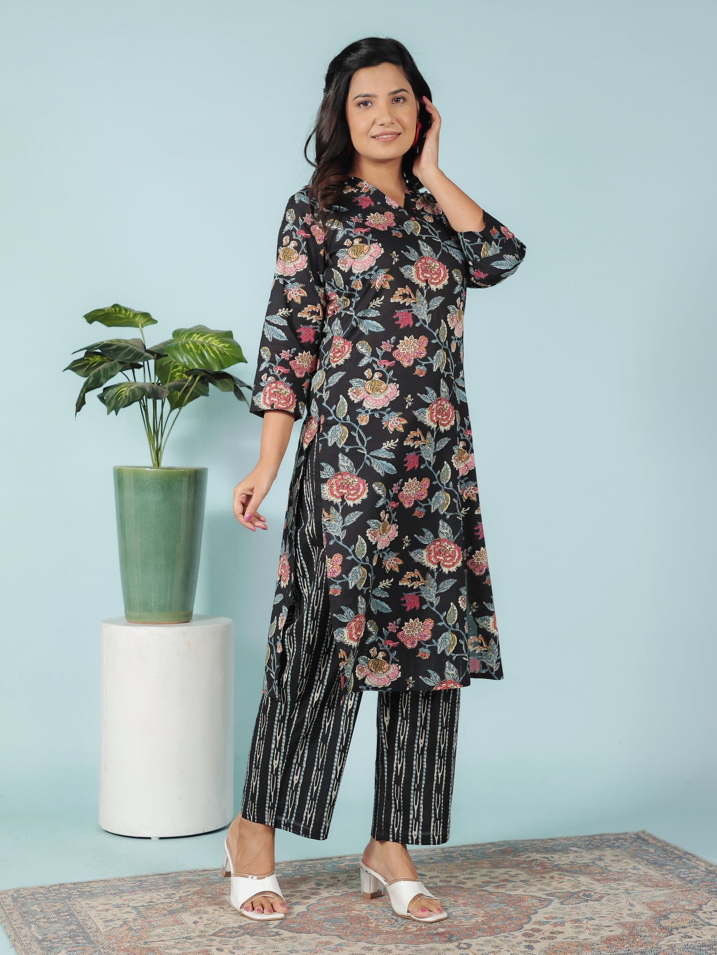 Soft Cotton Floral Straight Black Kurta