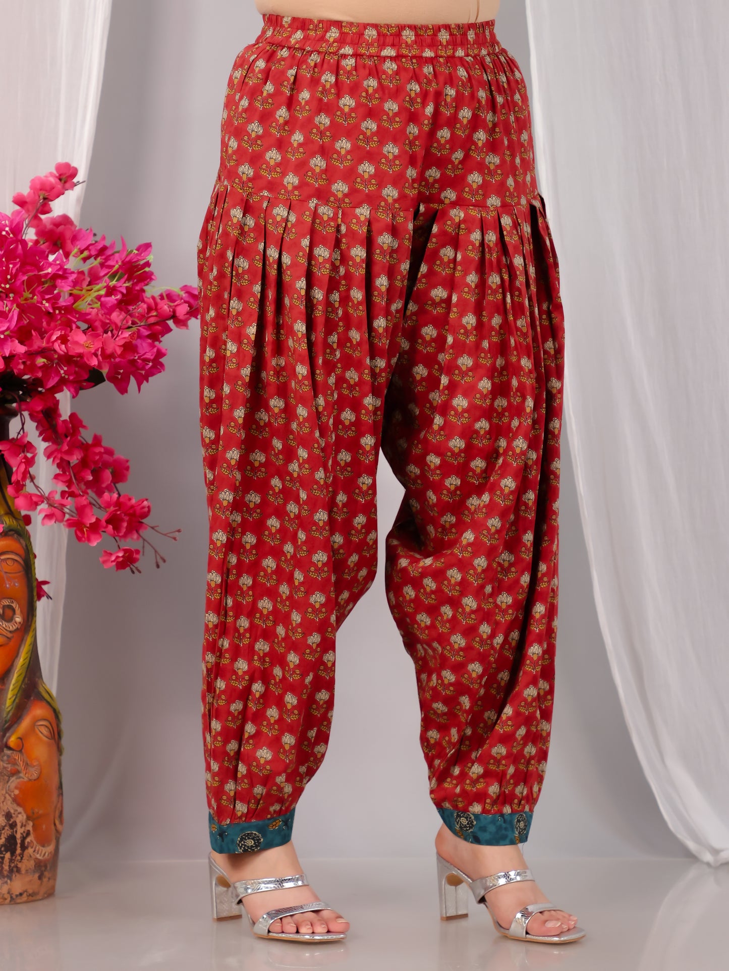 Embroidered Soft Cotton Floral Straight Turquoise Kurta