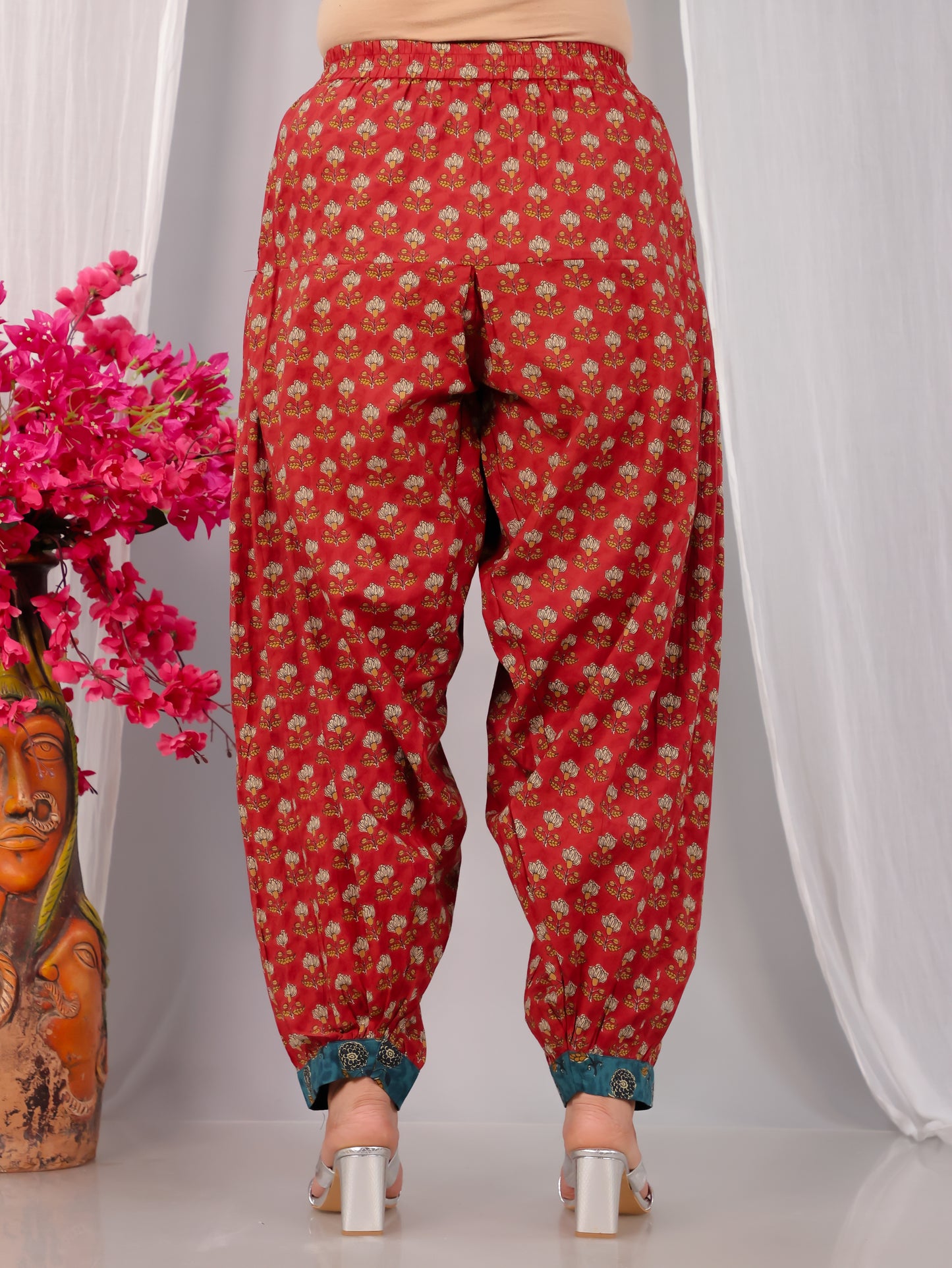 Embroidered Soft Cotton Floral Straight Turquoise Kurta