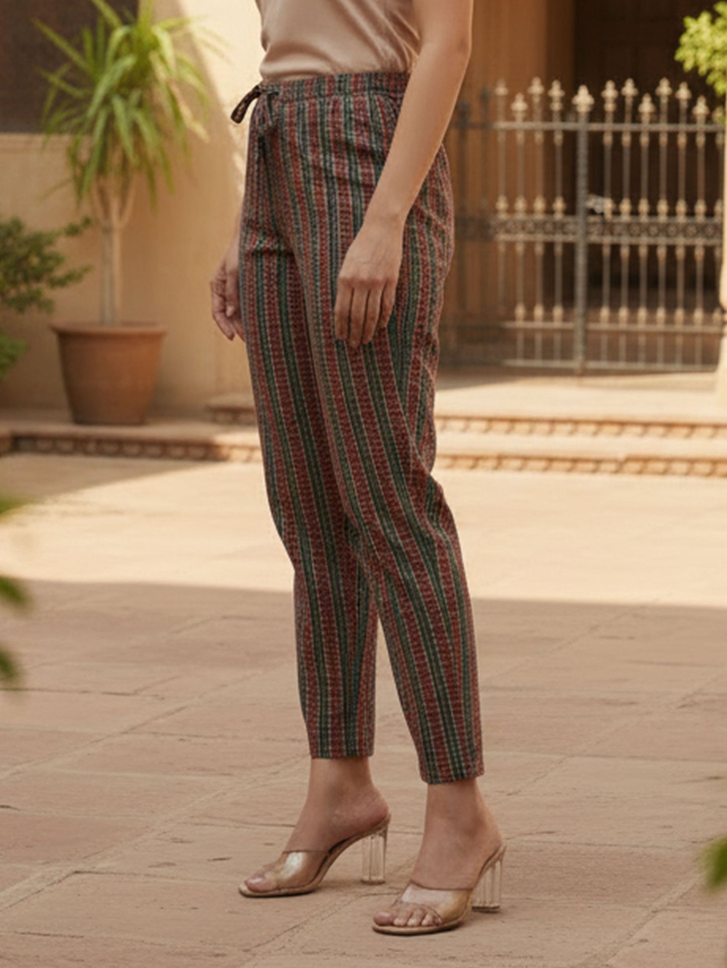 Embroidered Soft Cotton Abstract Straight Dark Green
