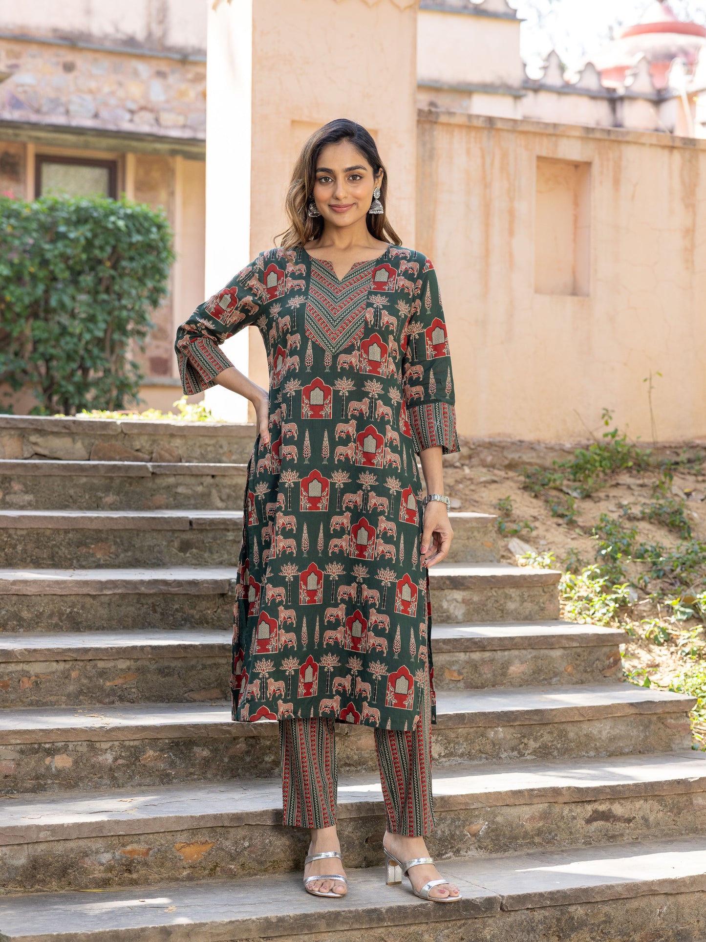 Embroidered Soft Cotton Abstract Straight Dark Green