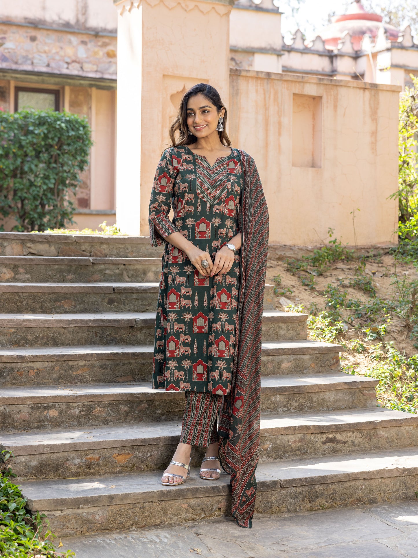 Embroidered Soft Cotton Abstract Straight Dark Green