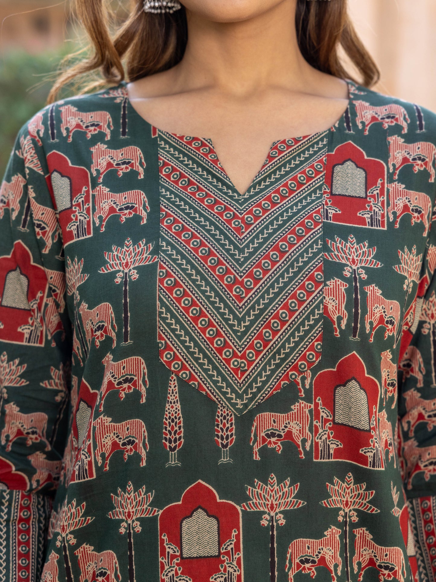Embroidered Soft Cotton Abstract Straight Dark Green