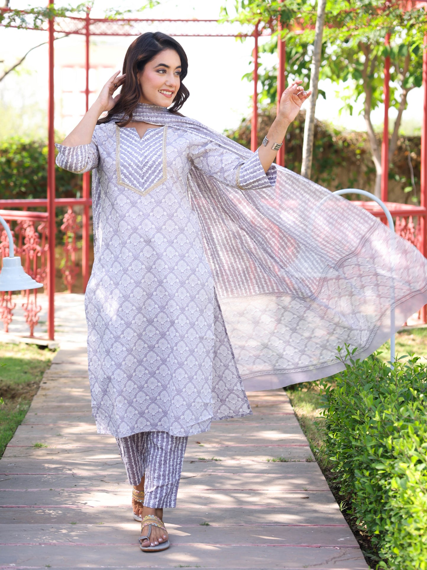 Cotton Voile Geometric Grey Dupatta