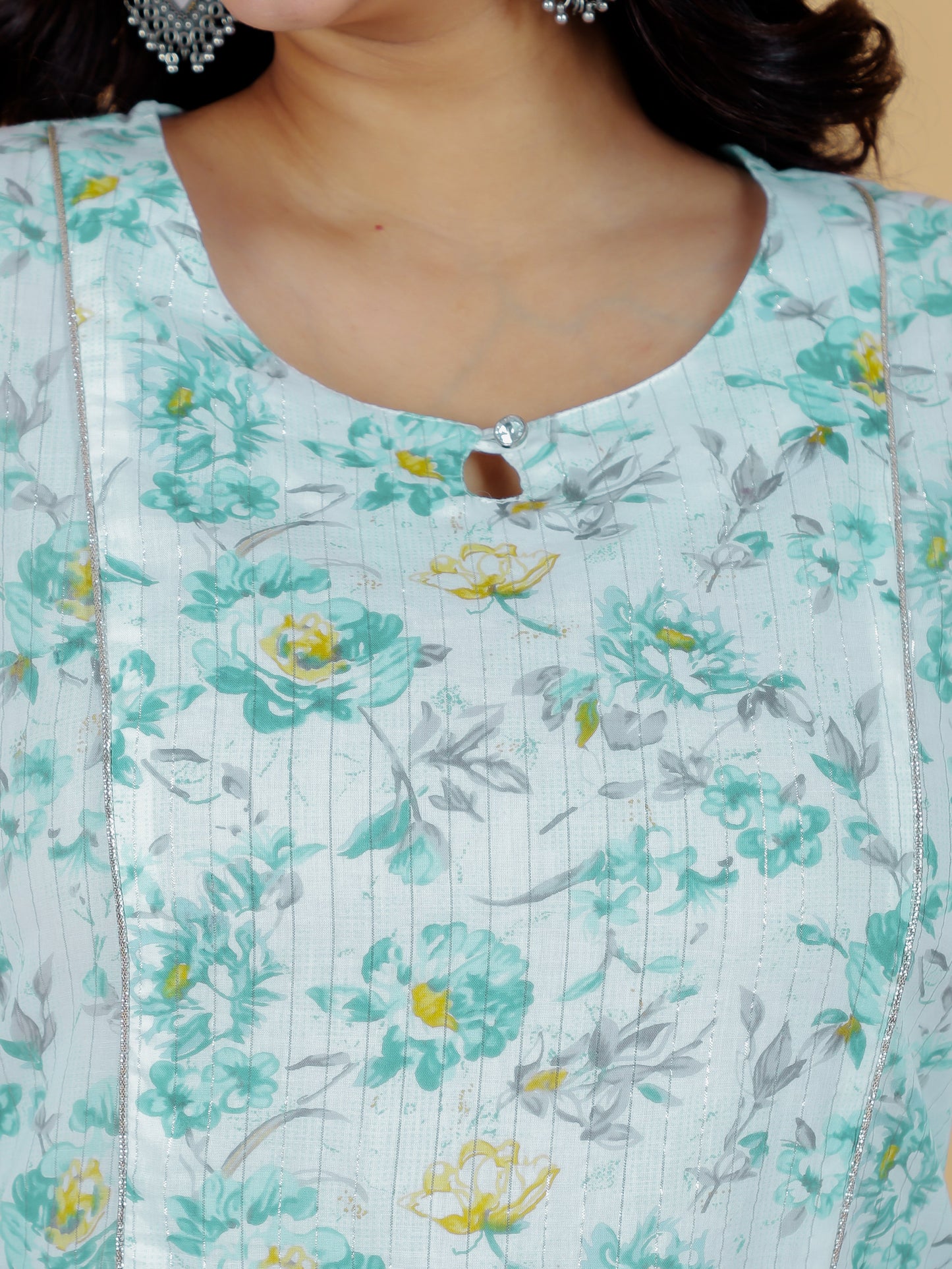 Lurex Cotton Floral Panelled Green Kurta