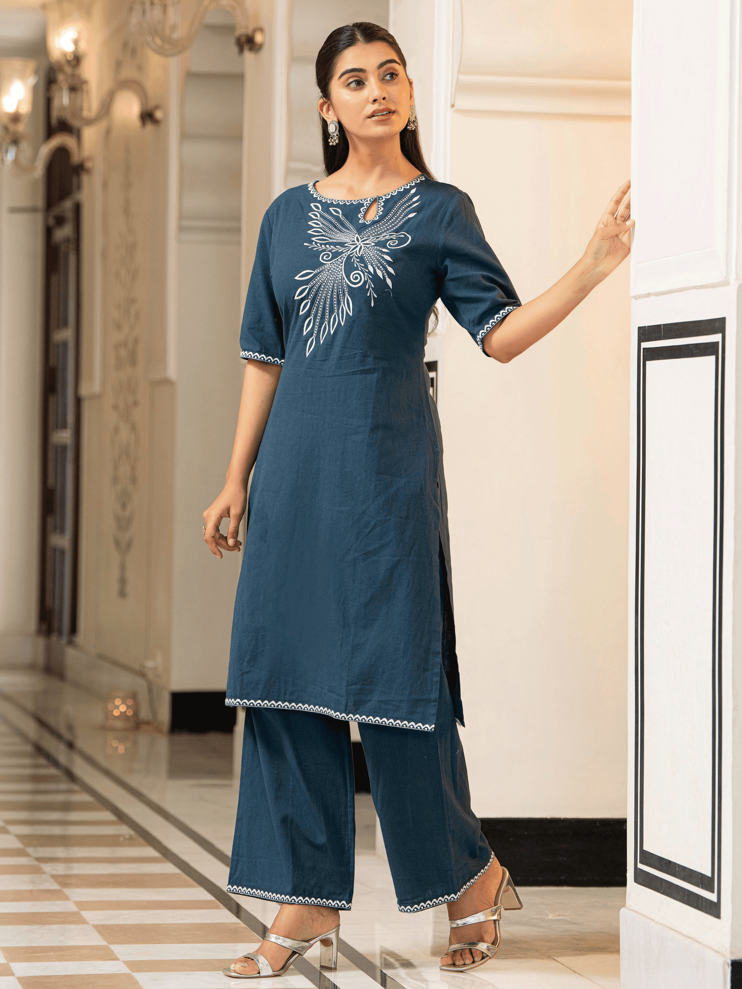 Embroidered Linen Cotton Solid Straight Blue Kurta