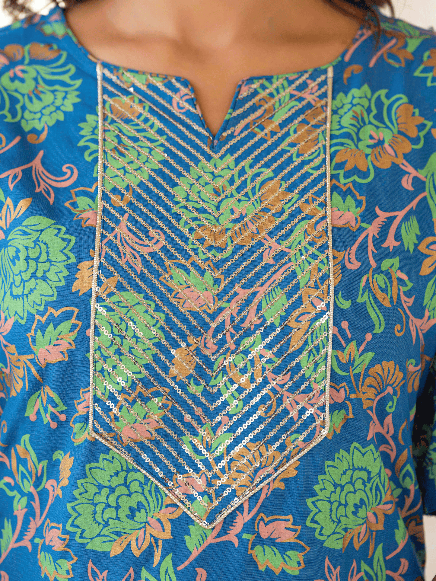 Embroidered Viscose Floral Straight Blue Kurta
