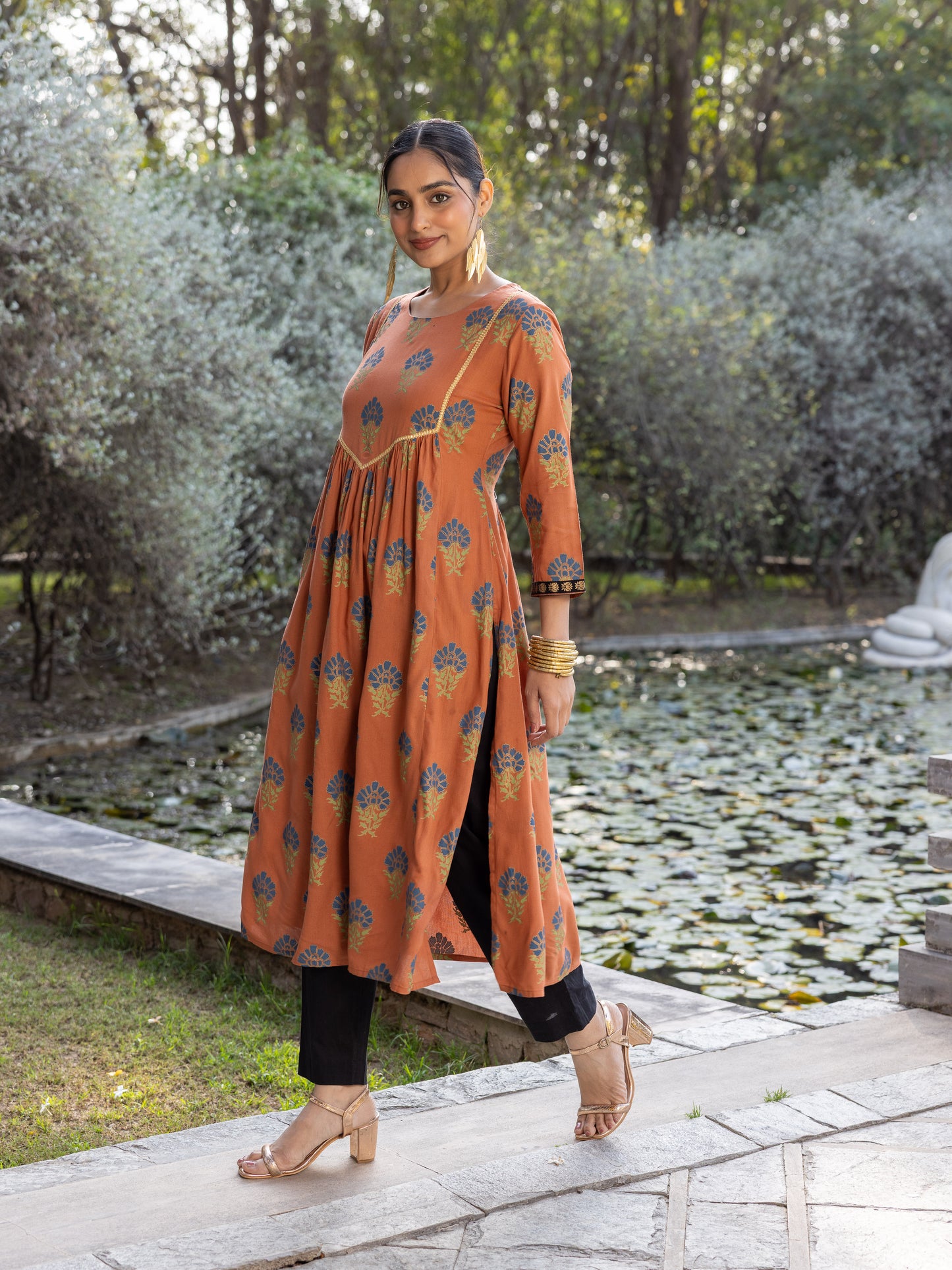 Viscose Butti A-line Rust Orange Kurta