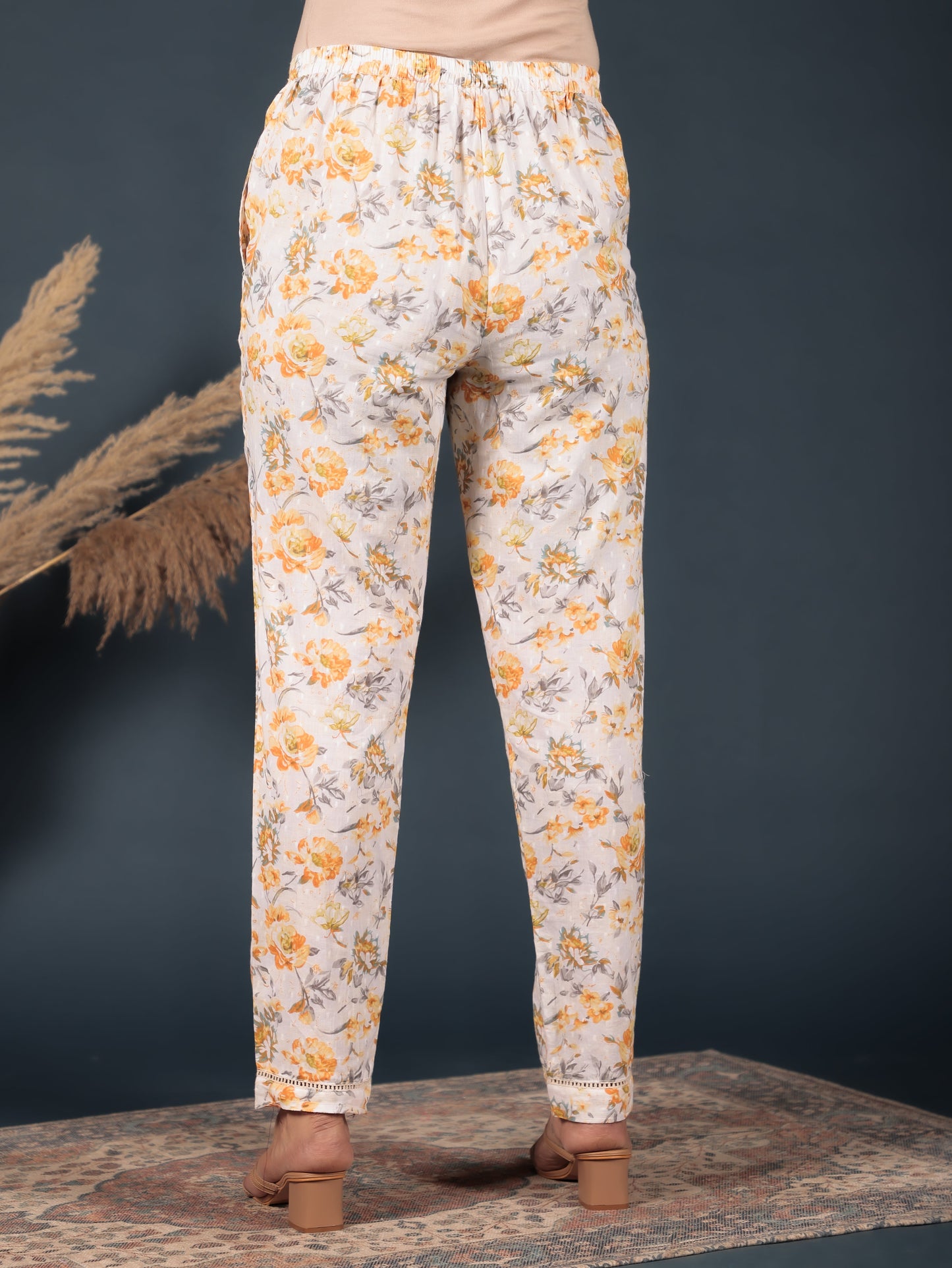 Textured Cotton Floral Straight Yellow Kurta