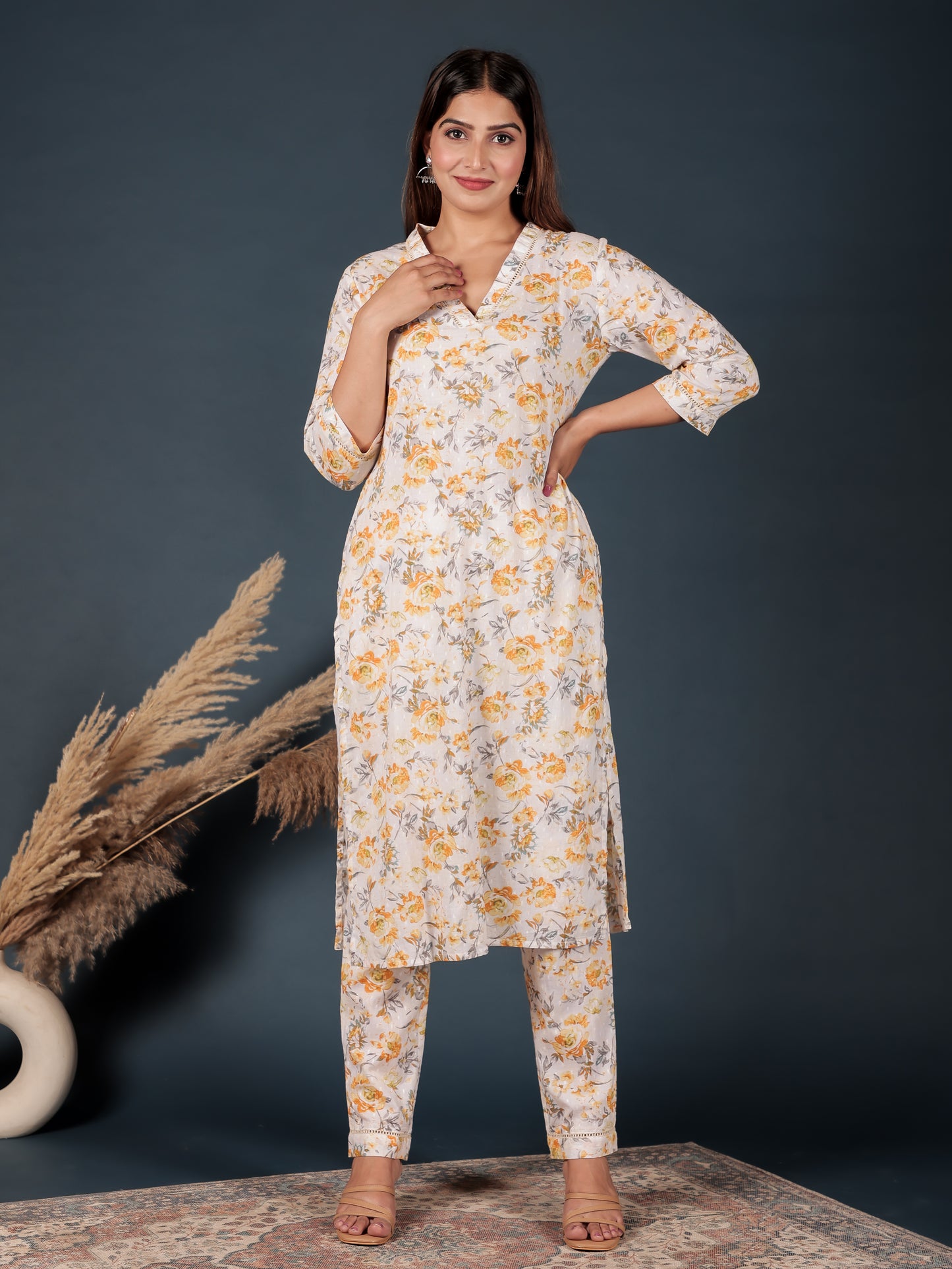 Textured Cotton Floral Kurta