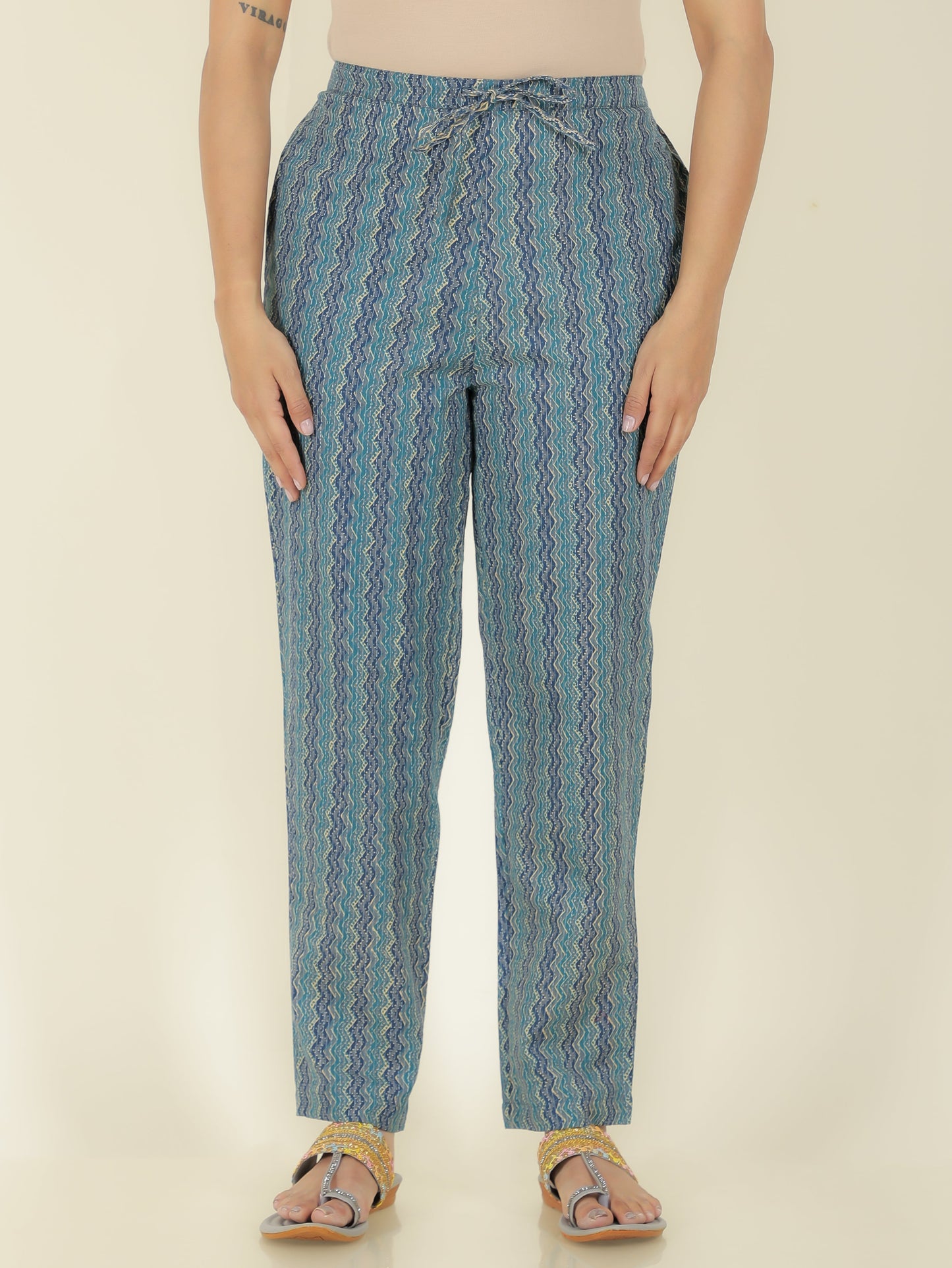 Kantha Cotton Geometric Straight Green Kurta