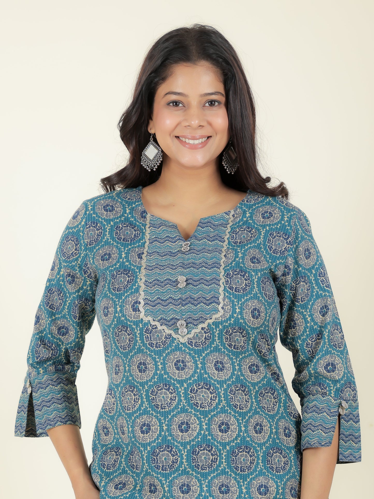 Kantha Cotton Geometric Straight Green Kurta