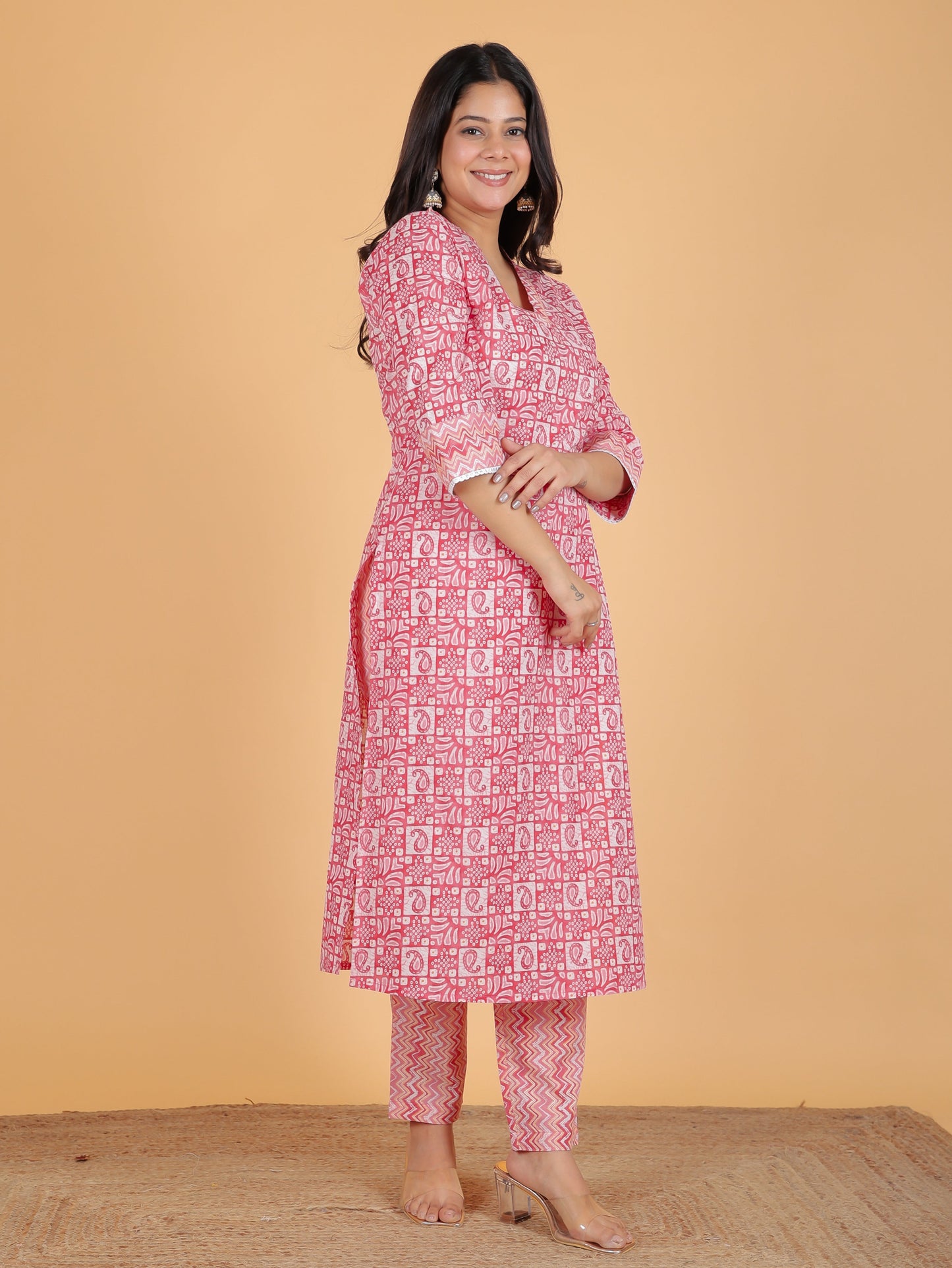 Soft Cotton Abstract Straight Pink Kurta