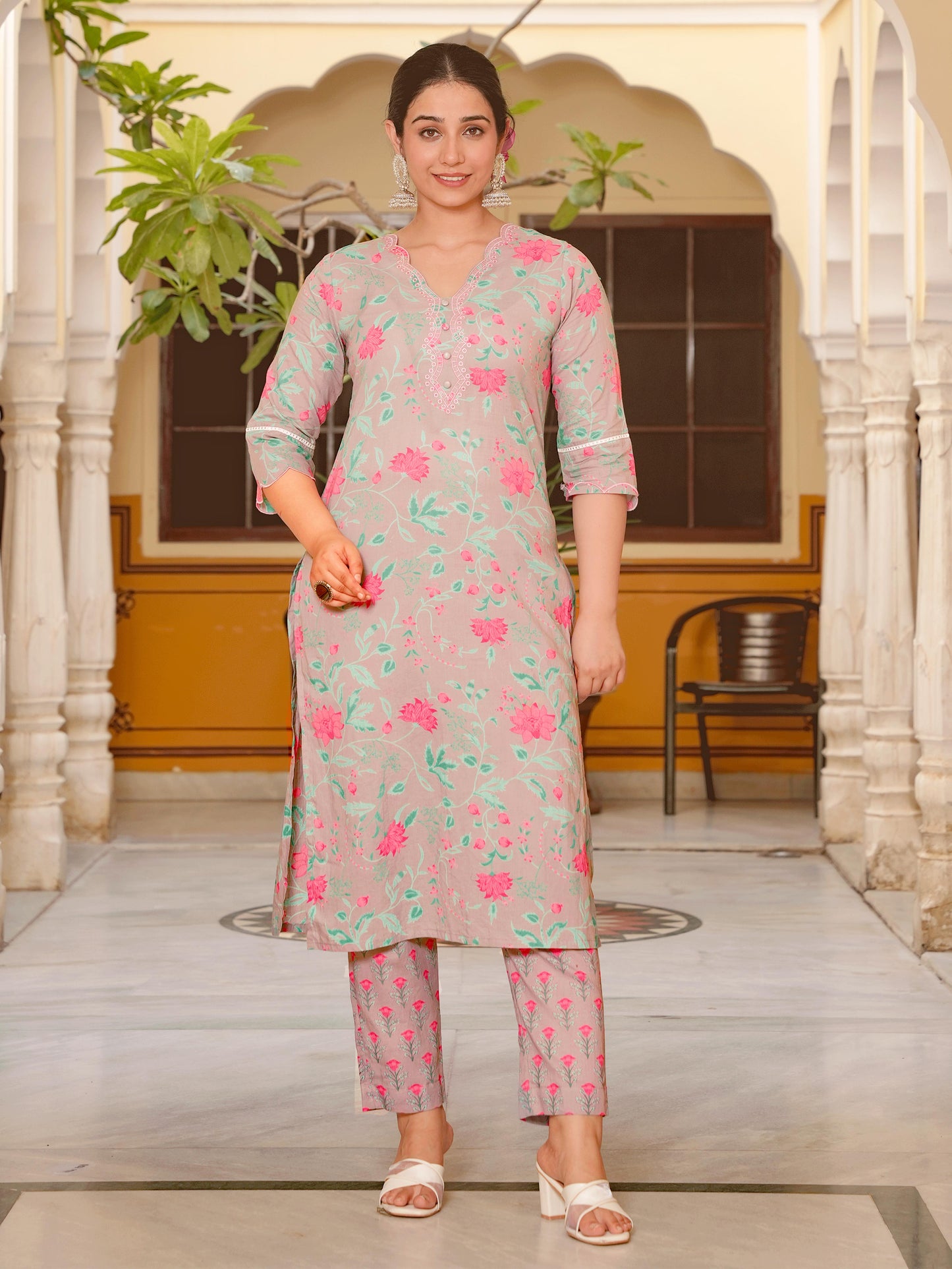 Embroidered Soft Cotton Floral Straight Grey Kurta