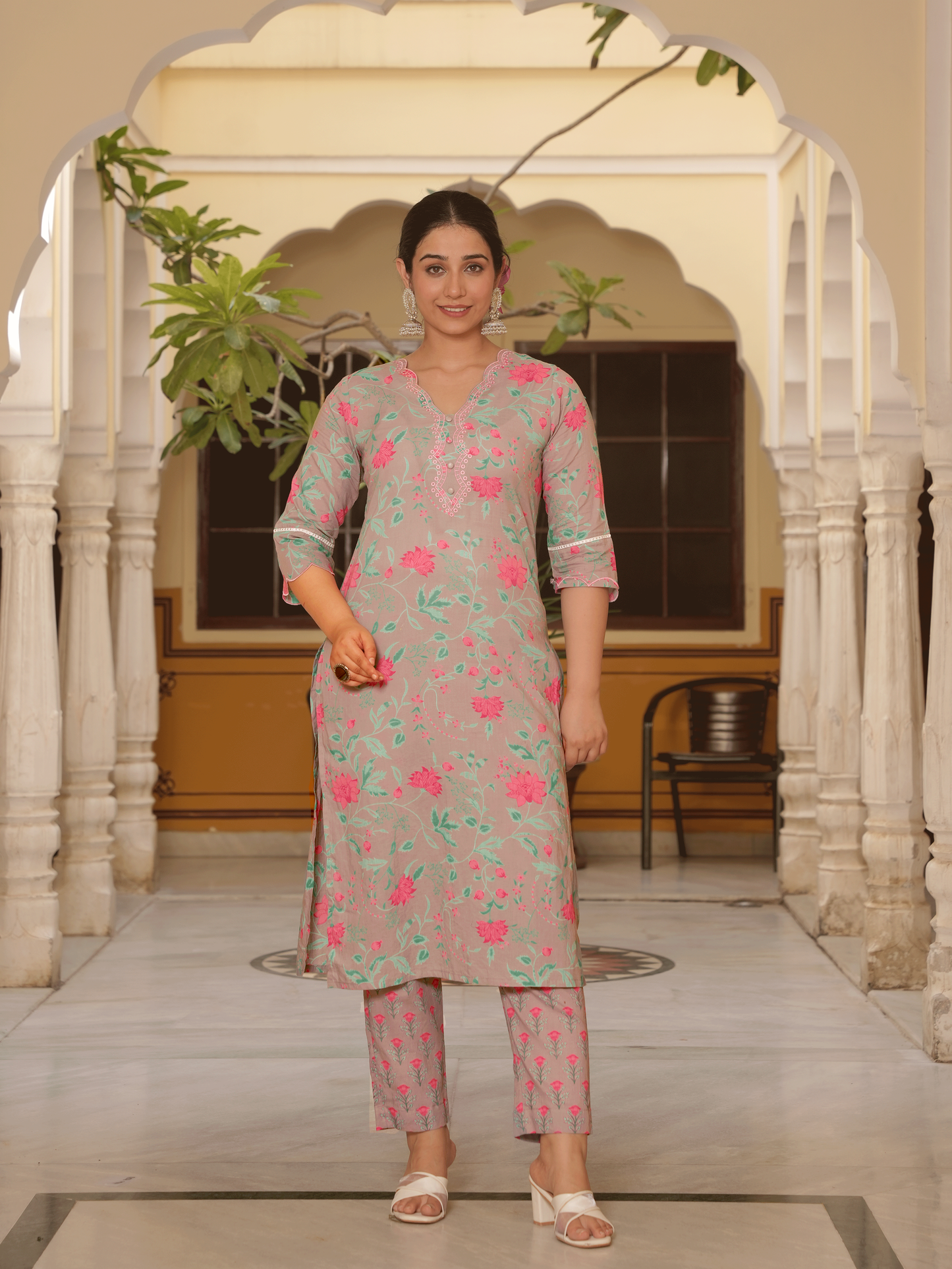 Embroidered Soft Cotton Floral Straight Grey Kurta