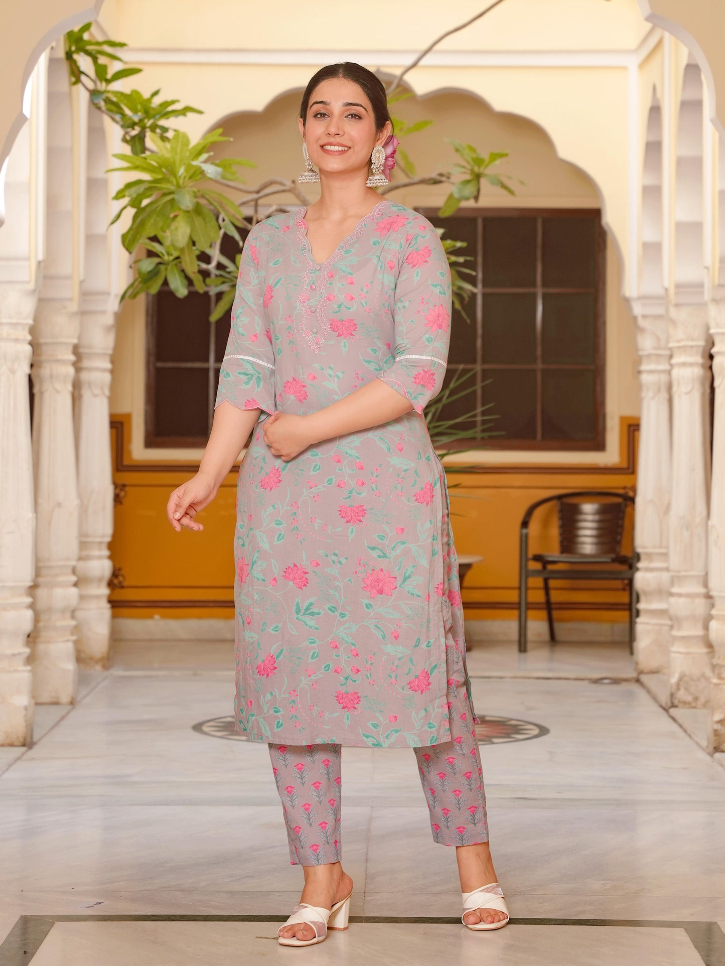 Embroidered Soft Cotton Floral Straight Grey Kurta