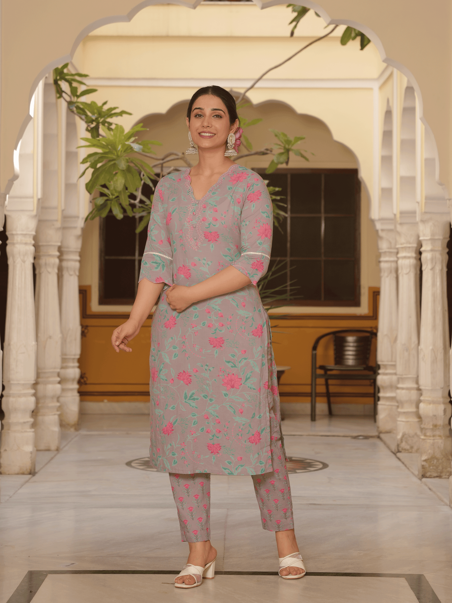 Embroidered Soft Cotton Floral Straight Grey Kurta