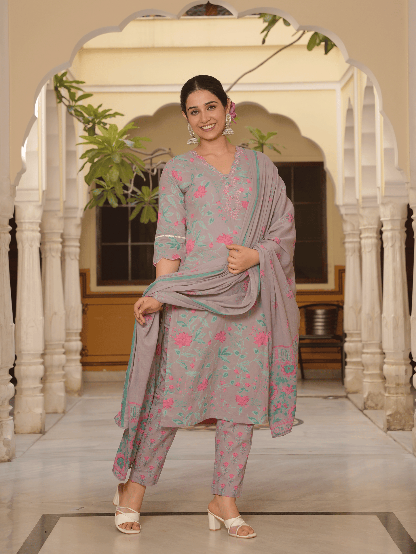 Embroidered Soft Cotton Floral Straight Grey Kurta