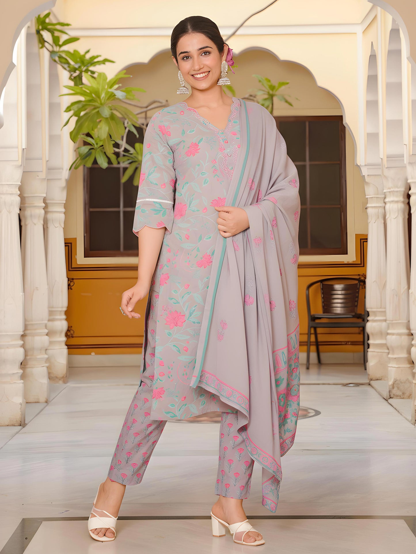 Embroidered Soft Cotton Floral Straight Grey Kurta