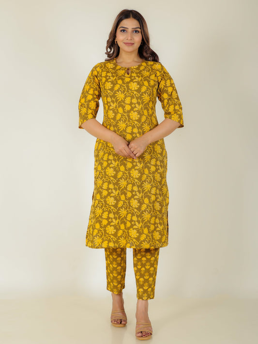 Kantha Cotton Floral Straight Yellow Kurta