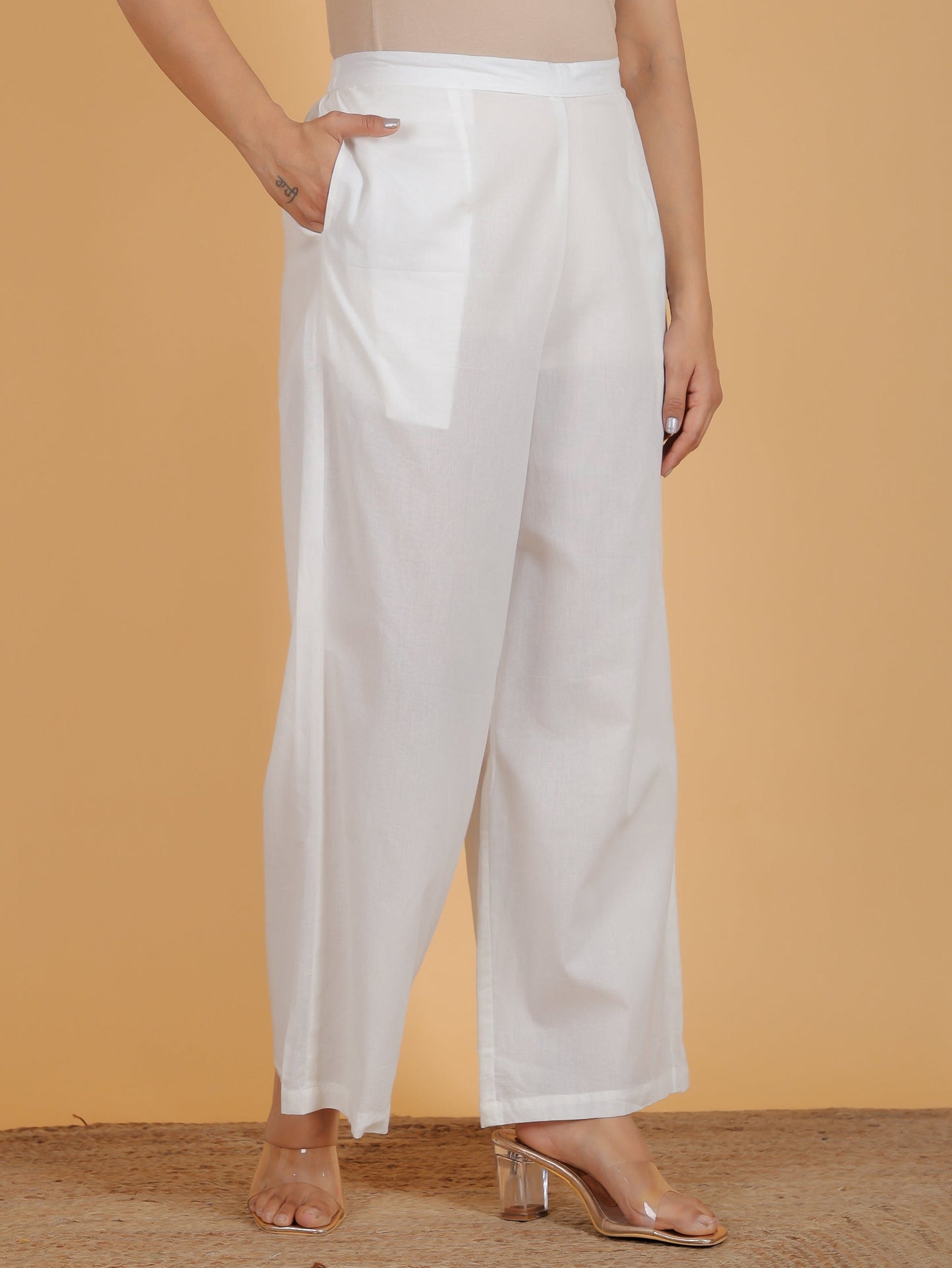 Soft Cotton Solid white Tapered Trousers