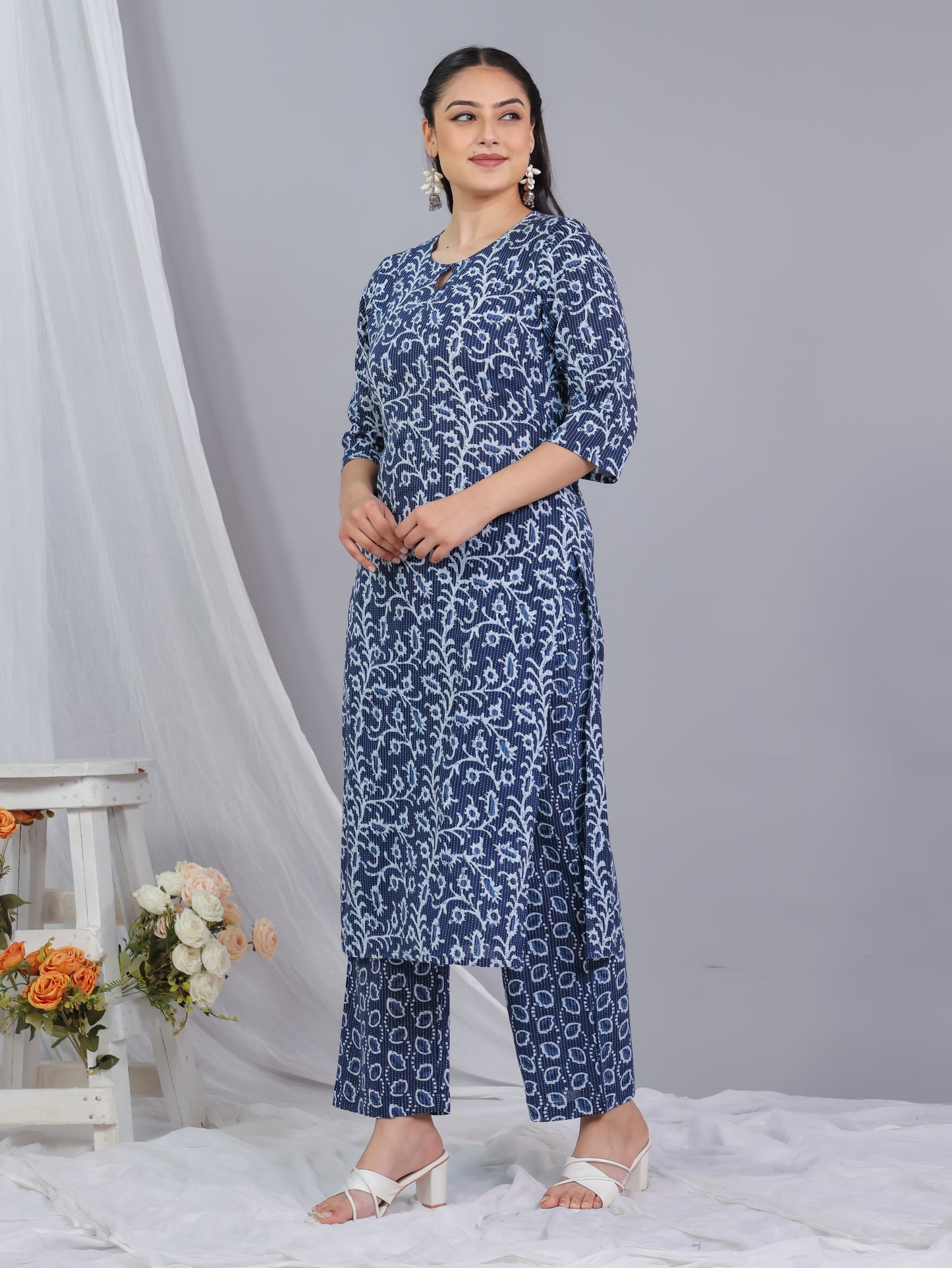 Kantha Cotton Floral Straight Blue Kurta