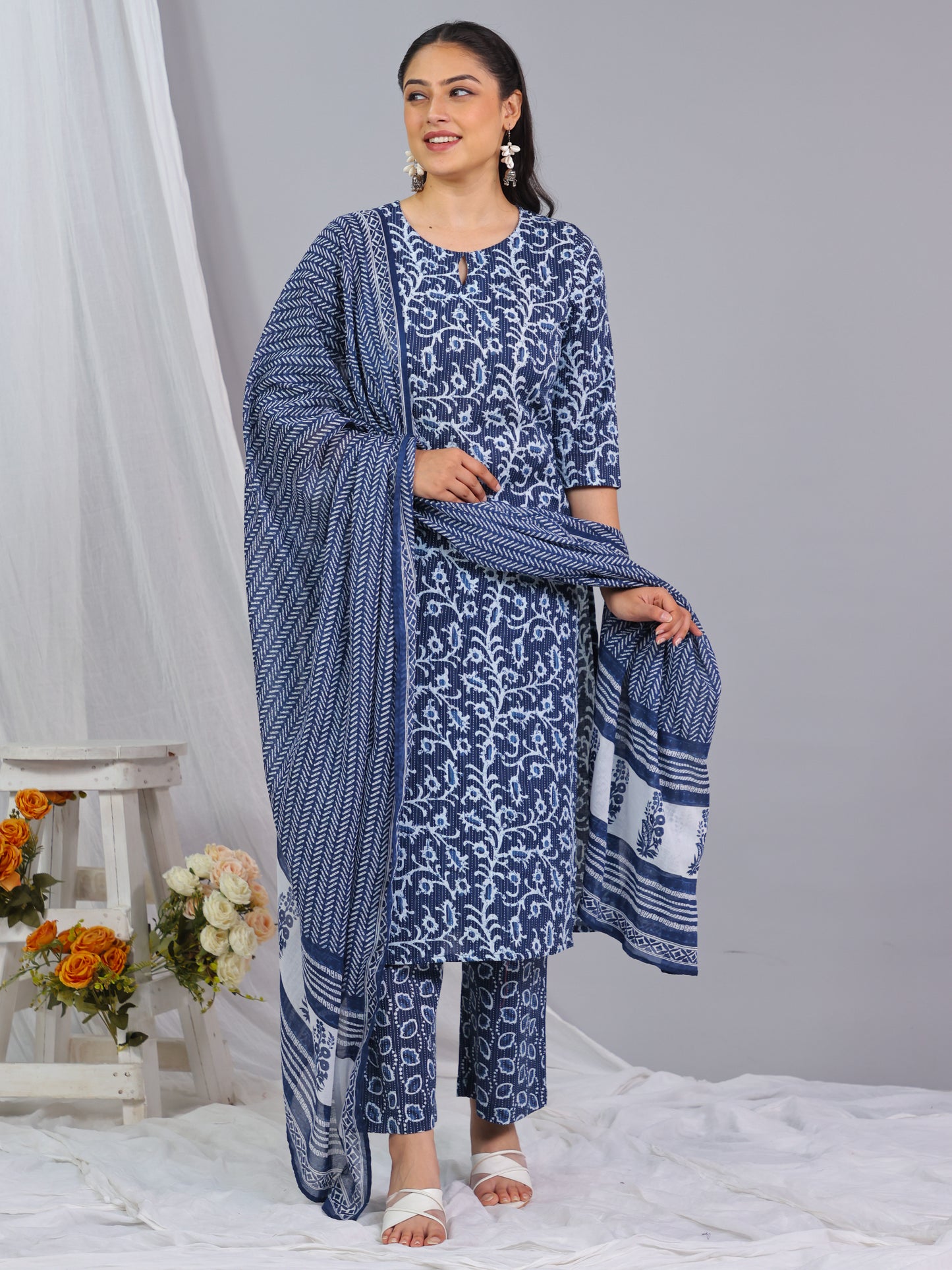 Kantha Cotton Floral Straight Blue Kurta