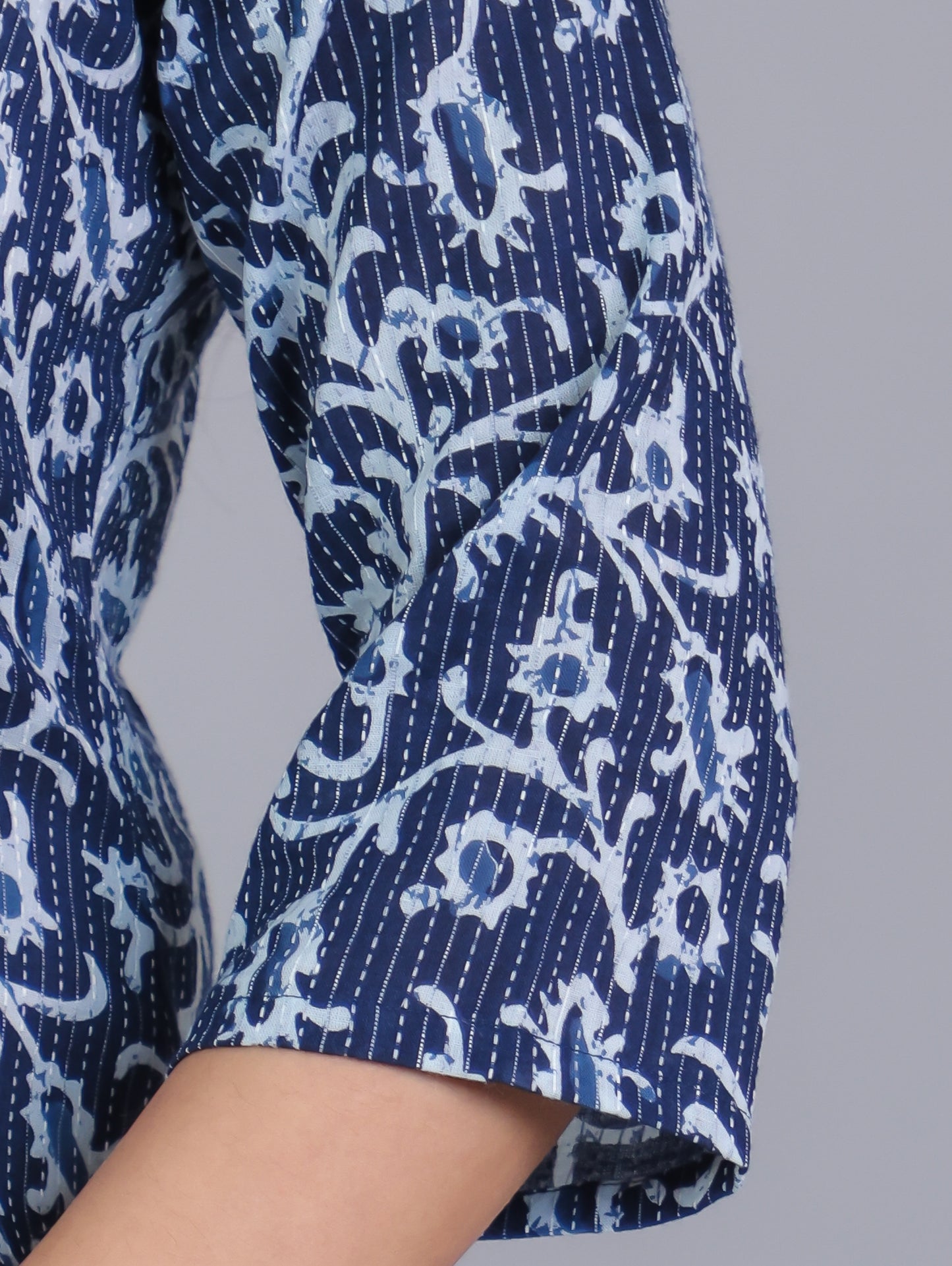 Kantha Cotton Floral Straight Blue Kurta