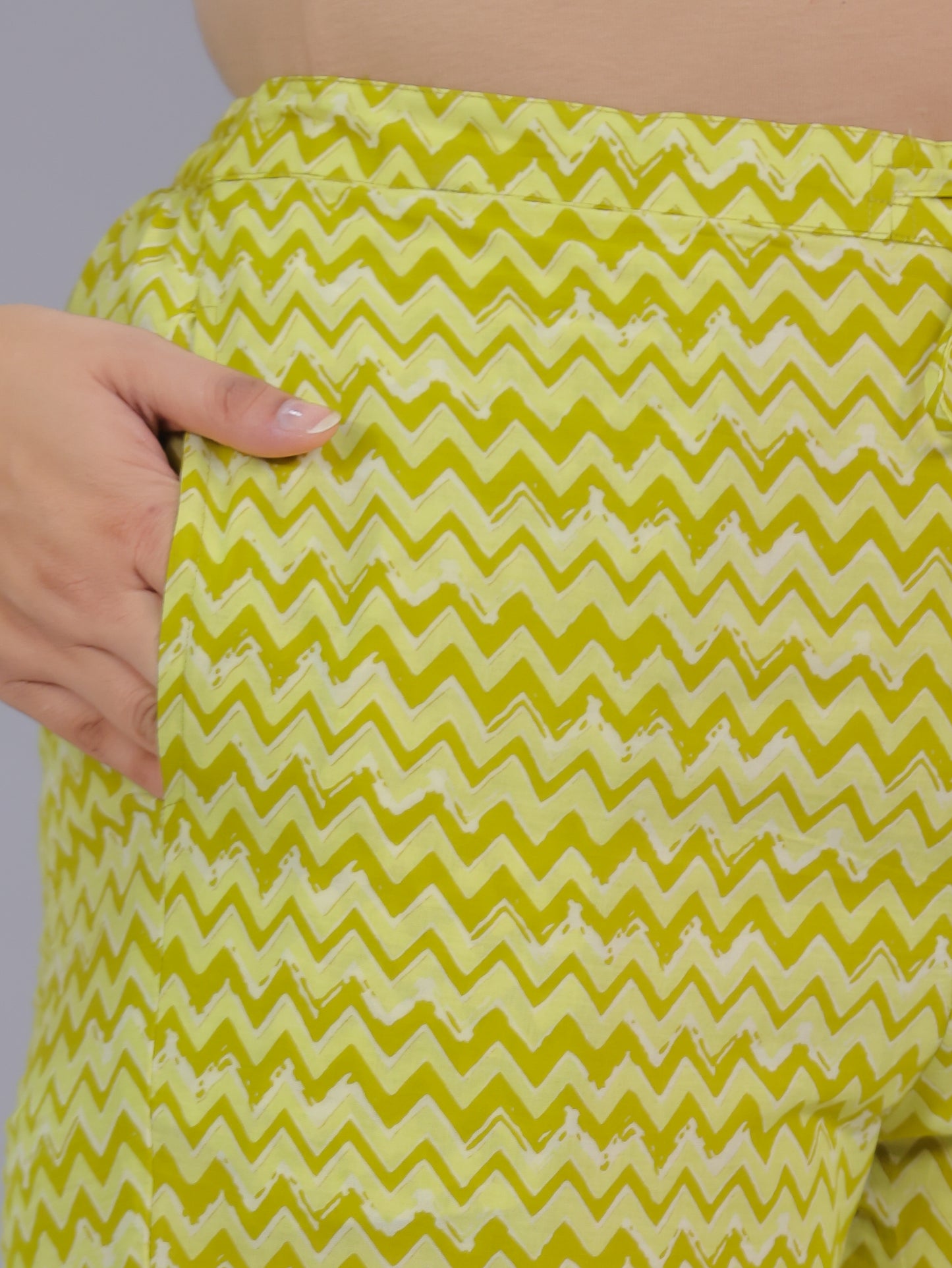 Soft Cotton Chevron Green Tapered Tapered Trousers