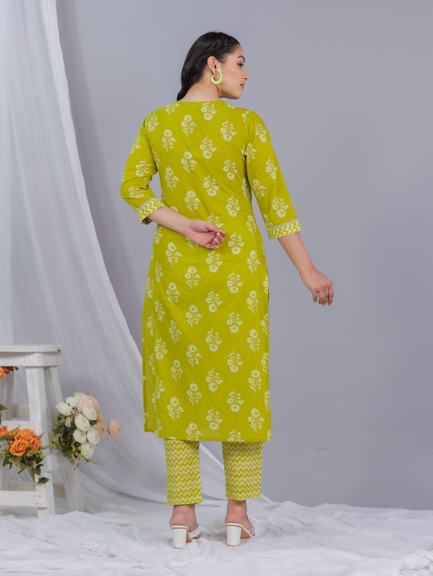 Soft Cotton Floral Straight Green Kurta
