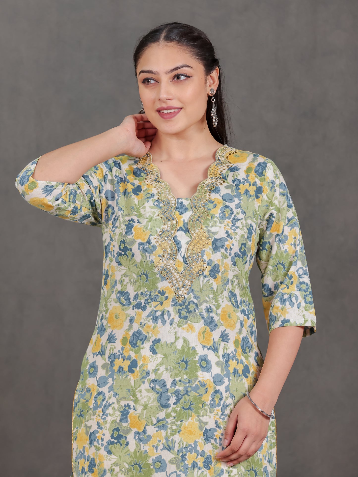 Embroidered Linen Cotton Floral Straight Off-White Kurta