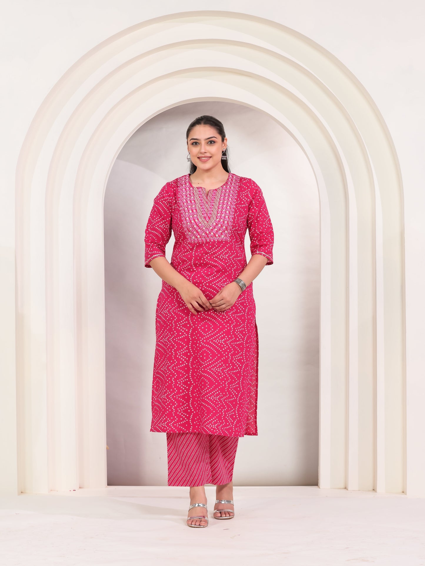 Embroidered Soft Cotton Bandhani Straight Pink Kurta