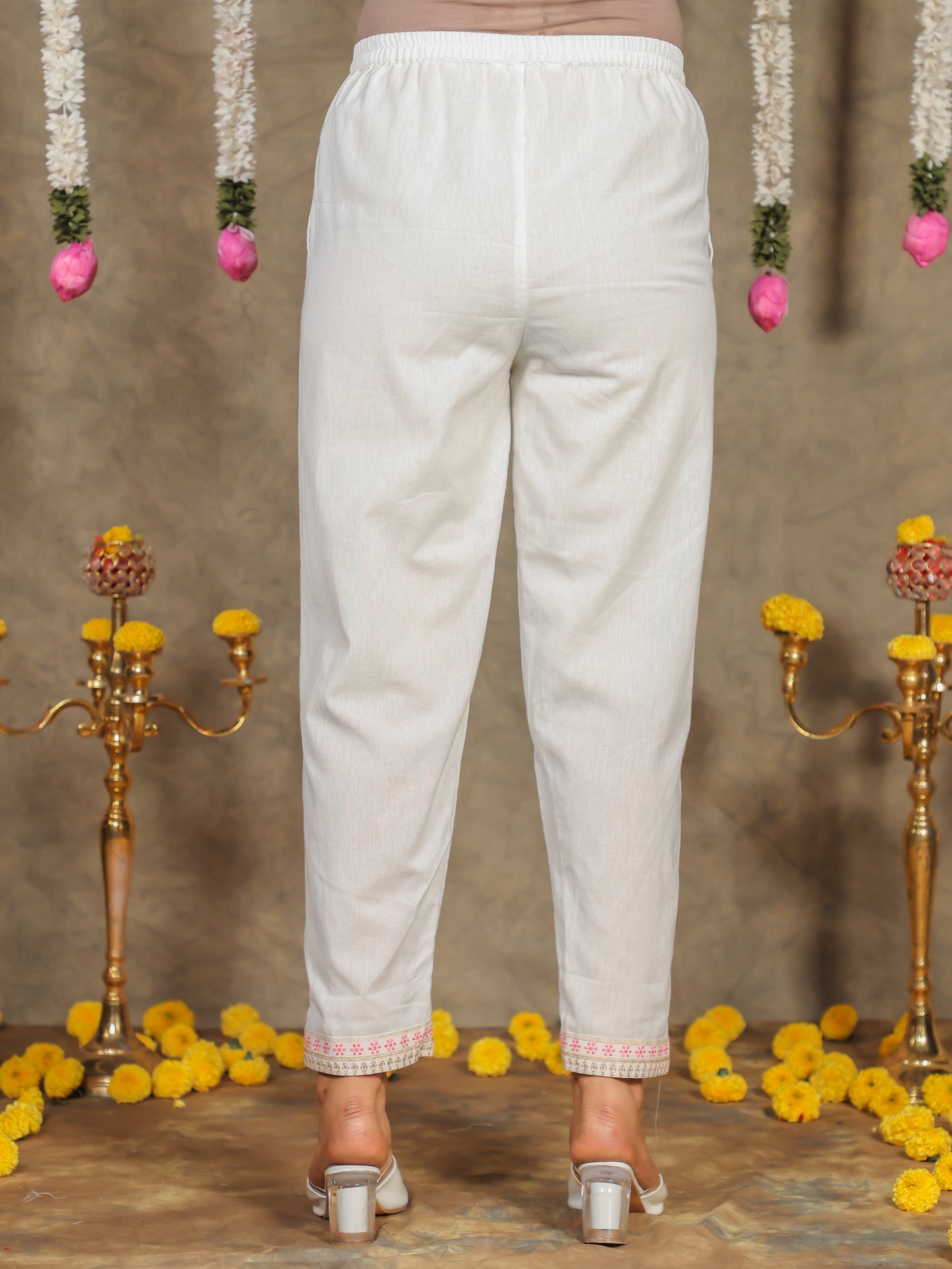 Embroidered Linen Cotton Solid Off-White Kurta