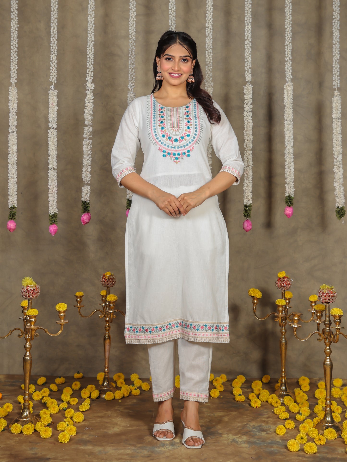 Embroidered Linen Cotton Solid Off-White Kurta