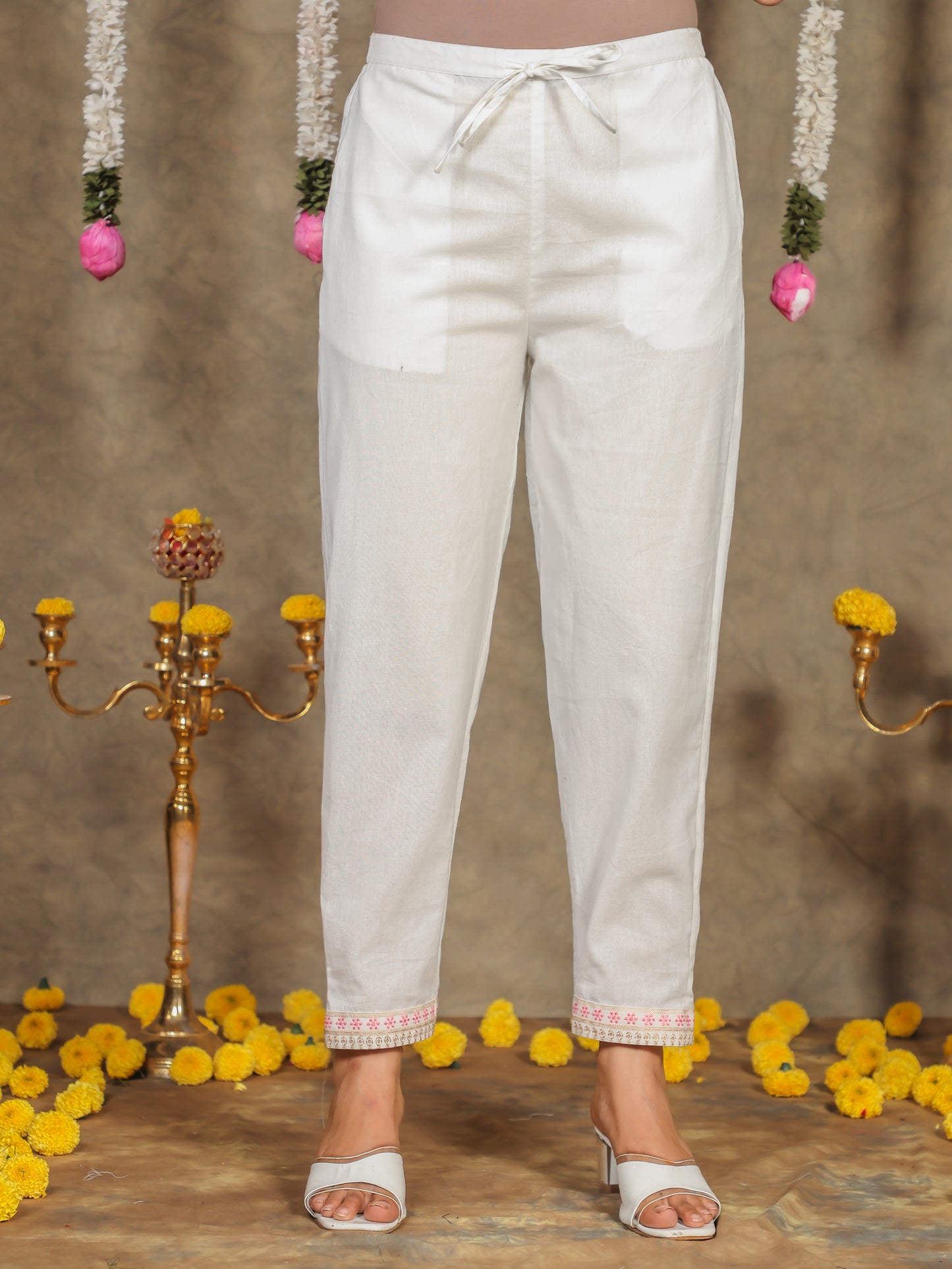Embroidered Linen Cotton Solid Off-White Kurta