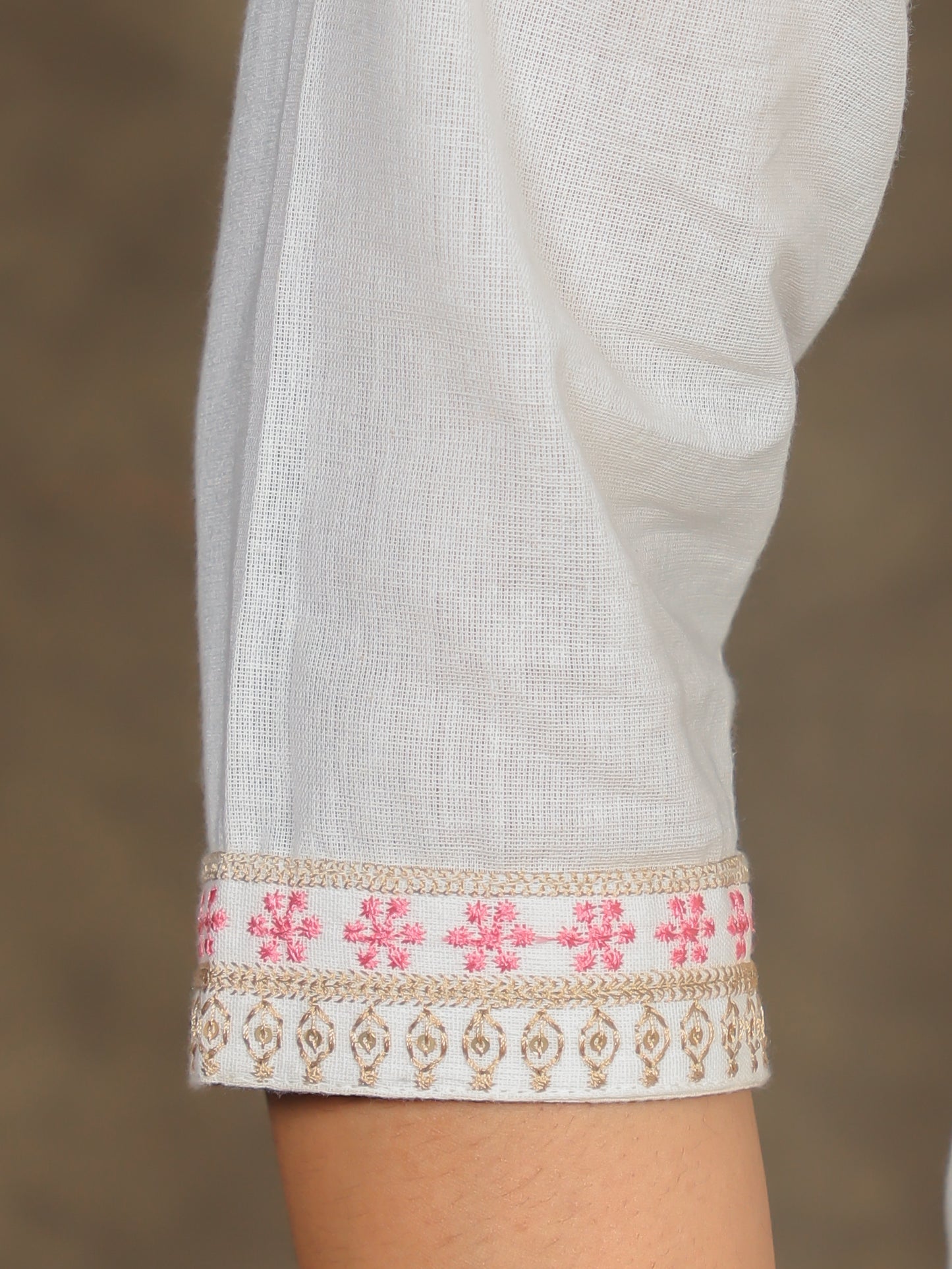 Embroidered Linen Cotton Solid Off-White Kurta